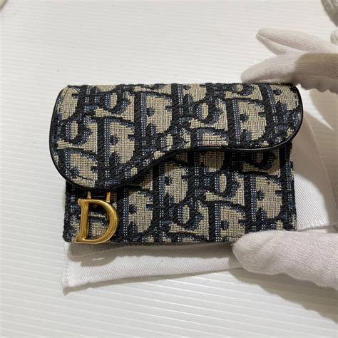 dior wallet japan.